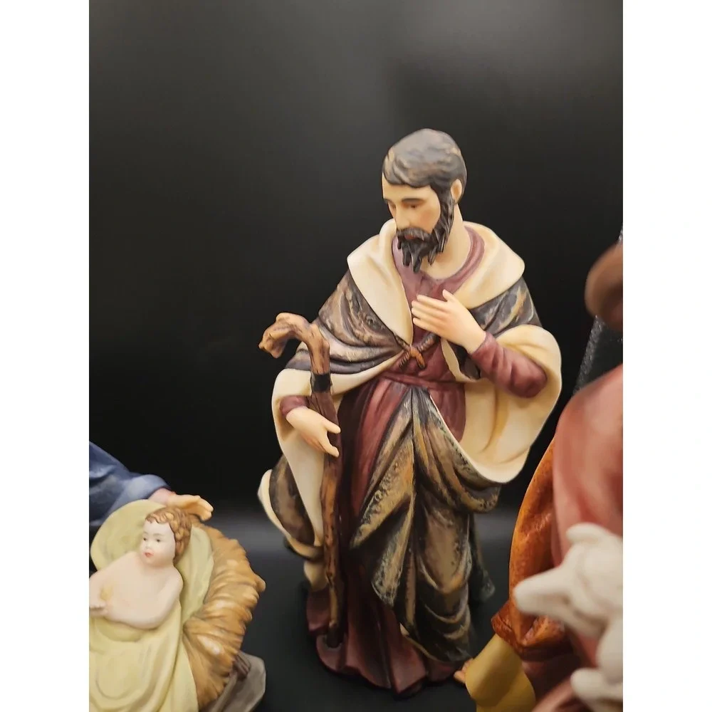 Grandeur Noel 2002 9 piece HAND PAINTED PORCELAIN NATIVITY Scene Collection